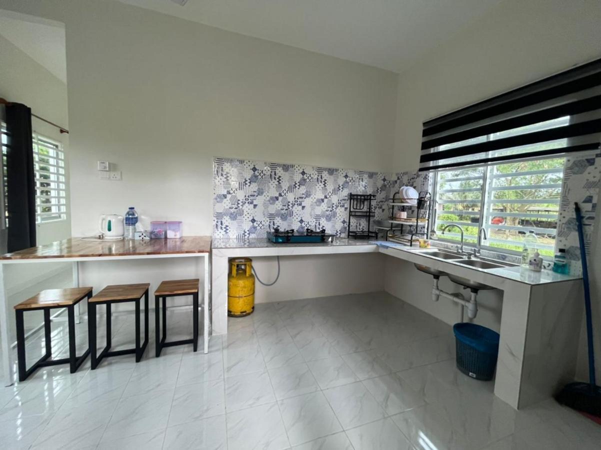 Inap Desa Homestay Batu Buruk Куала Теренгану Екстериор снимка
